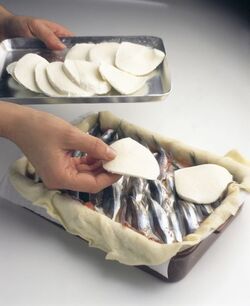 TORTA DI VERDURE CON MOZZARELLA ED ALICI