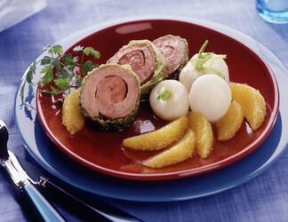 SPIRALI DI PETTO D ANATRA CON SALSA DI RAPE