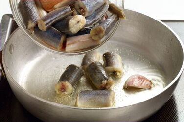 FOCACCETTE DI ANGUILLA IMPANADAS 