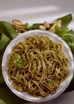 LINGUINE AL PESTO