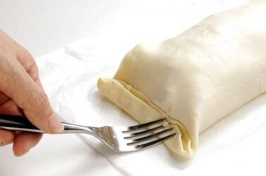 STRUDEL DI SALMONE E FAGIOLINI STRUDEL DI SALMONE E FAGIOLINI