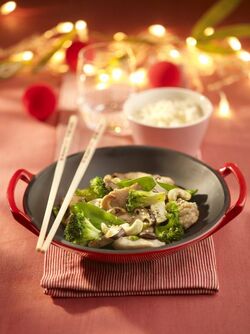 WOK DI TACCHINO E VERDURE