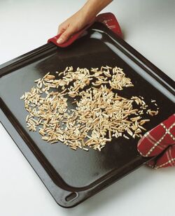 SEQUENZA TECNICA PREPARAZIONE COUPELLE DI MANDORL