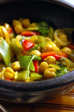 CURRY DI CECI E VERDURE