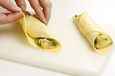 CANNELLONI CON PATATE FAGIOLINI E PESTO