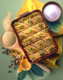 TORTA DI SEMOLA E PISTACCHI