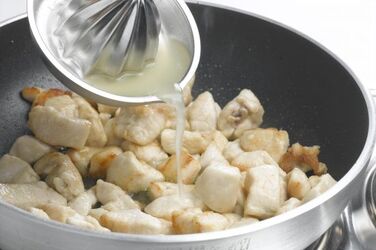 TACCHINO CON CHUTNEY DI UVA TACCHINO CON CHUTNEY DI UVA