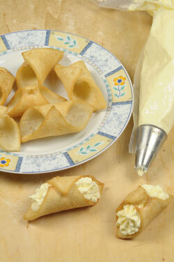 CANNOLI ALLA SORRENTINA