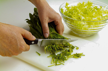 INSALATA DI GAMBERI MARINATA DI SHERRY E GERANEI
