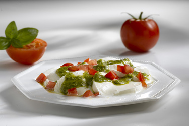 CAPRESE AL PESTO