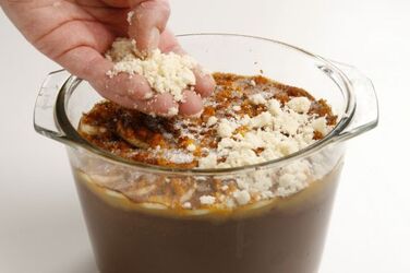 BUDINO CALDO CON BRICIOLE CROCCANTI