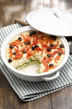 TIELLA CON POMODORI E OLIVE