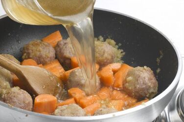 POLPETTE E CAROTE ALL AGRO