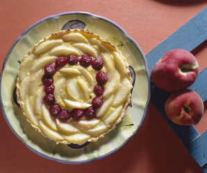 CROSTATA DI PESCHE E LAMPONI