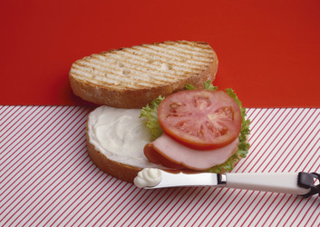 PANINO CON FORMAGGIO E PROSCIUTTO