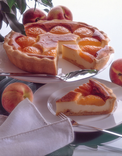 TORTA DI PESCA E FORMAGGIO