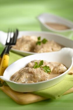 BACCAL&Agrave; CON SALSA ALLE MANDORLE E CANNELLA