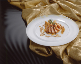 POLLO PICCHIETTATO ALL AGLIO CON PANE RAFFERMO