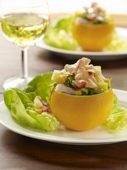 POLLO E ANANAS IN SALSA ROSA