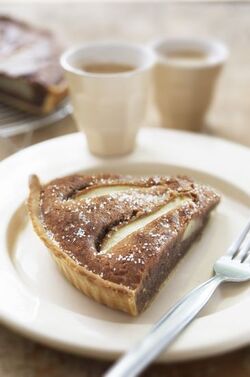 CROSTATA DI CIOCCOLATO E PERE AL CARDAMOMO