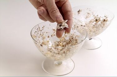 MOUSSE AL CIOCCOLATO CON TORRONE