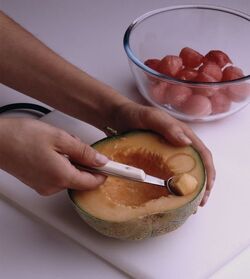 MACEDONIA DI MELONE E ANGURIA ALLA CREMA