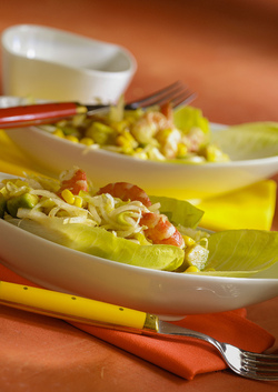 INSALATA DI INDIVIA E GAMBERI CON SALSA DI YOGURT