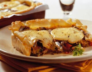 TORTA DI VERDURE CON MOZZARELLA ED ALICI