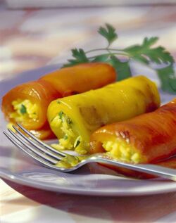 INVOLTINI DI PEPERONE AL RISO GIALLO