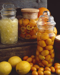LIMONI ARANCE E MANDARINI SOTTO SPIRITO