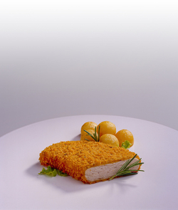 POLLO IMPANATO CON PATATE