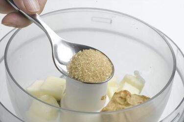 TACCHINO CON CHUTNEY DI UVA TACCHINO CON CHUTNEY DI UVA