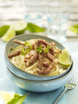 SPAGHETTI CON PROSCIUTTO MARINATO ALLE SPEZIE