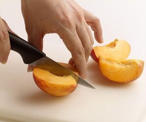 BAVARESE ALLE NOCCIOLE CON PESCHE