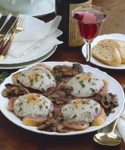 CROSTONI CON UOVA