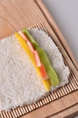 SUSHI DOLCE DI FRUTTA