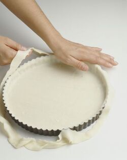 CROSTATA AL FORMAGGIO CON UVA E RIBES