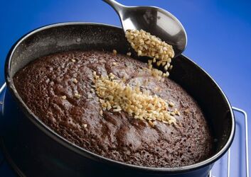 TORTA AL CIOCCOLATO ALLO ZENZERO CON MANDORLE