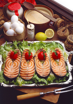 SALMONE CON SALSA TARTARA