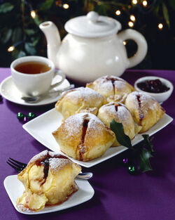 MATTONELLA RIPIENA DI MELE GOLOSE MATTONELLA RIPIENA DI MELE GOLOSE