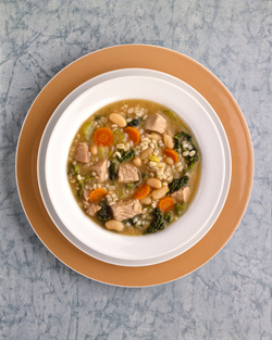 MINESTRA DI FARRO CON CARNE E VERDURE