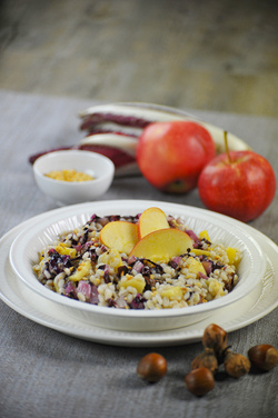 ORZOTTO AL RADICCHIO CON NOCCIOLE E MELE