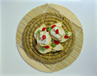PANE A FETTE CON GORGONZOLA E PERE