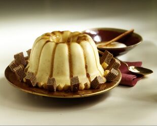 BAVARESE ALLE NOCCIOLE E MIELE BAVARESE ALLE NOCCIOLE E MIELE