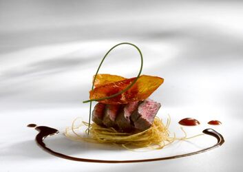 MIGNON DI VITELLO CON PASTA CROCCANTE