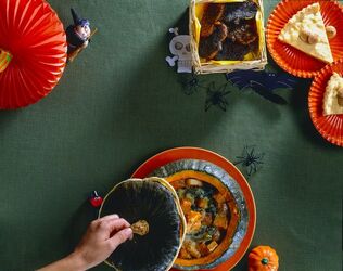 MEN&Ugrave; DI HALLOWEEN IN CUCINA CON LE STREGHE