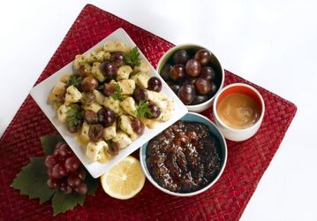 TACCHINO CON CHUTNEY DI UVA TACCHINO CON CHUTNEY DI UVA