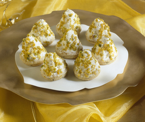 CROSTINI CON FORMAGGIO AL PISTACCHIO