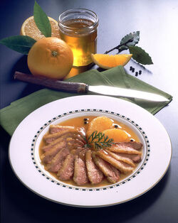 MAGRETS DI ANATRA CON ARANCIA E MIELE MAGRETS DI ANATRA CON ARANCIA E MIELE