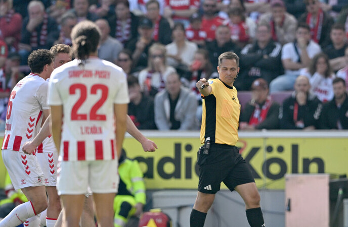 Fussball 1. Bundesliga 1. FC Koeln Bayer 04 Leverkusen